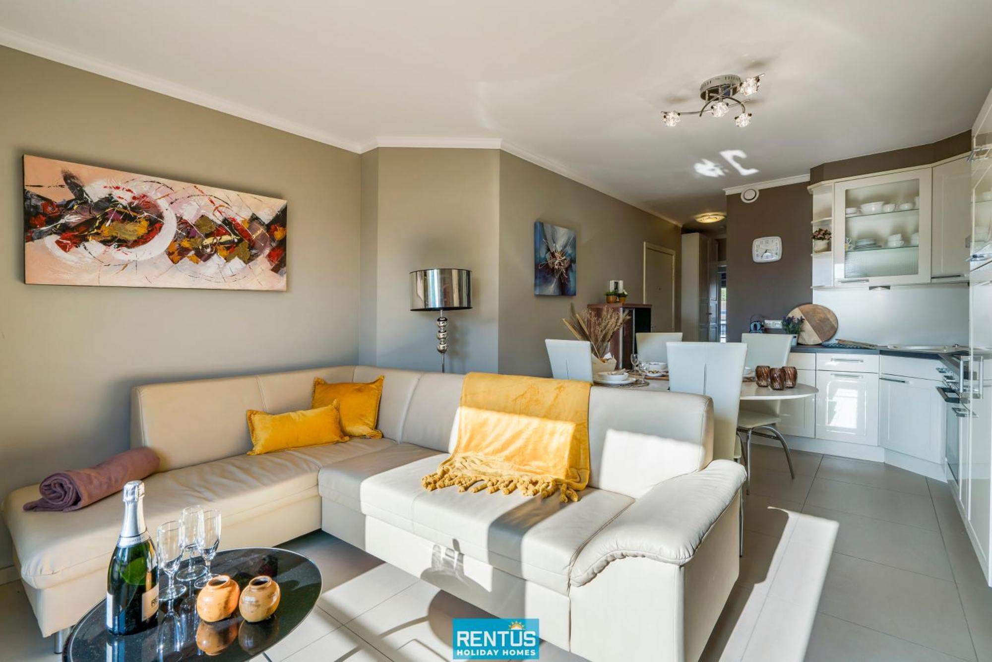 Bekehof - Apartment In The City Centre Of ニーウポールト エクステリア 写真